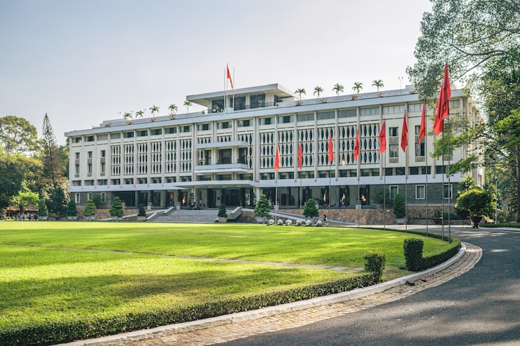 Foto gratuito la arquitectura del palacio de la independencia, ciudad ho chi minh