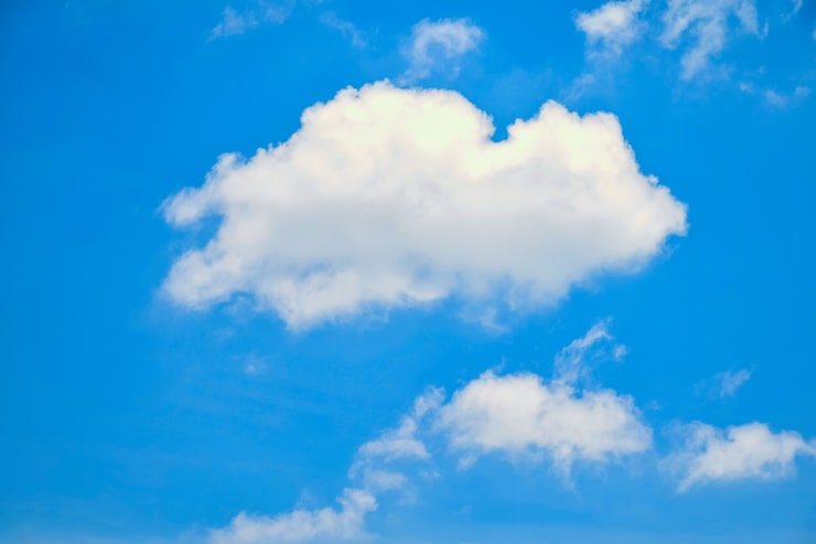 Photo Gratis awan di langit cerah