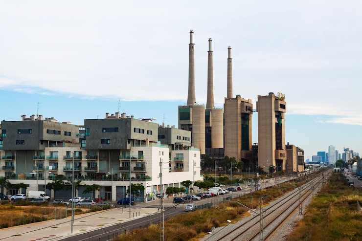Foto gratuito central eléctrica cerrada. barcelona