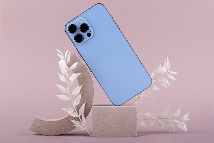 Foto gratuito composición elegante para el teléfono inteligente