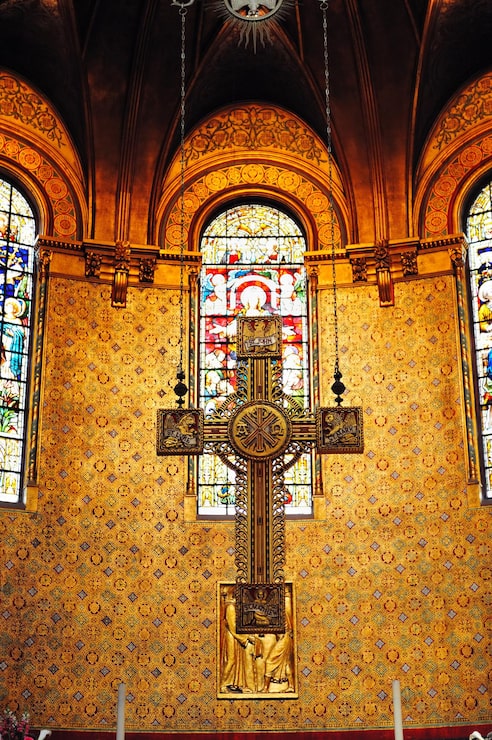 Foto gratuito cruz en la iglesia de la trinidad de boston