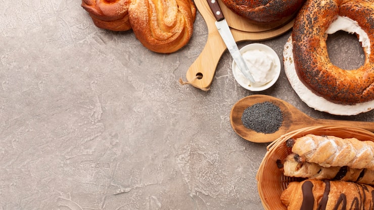 Foto gratuito deliciosos pasteles y queso crema