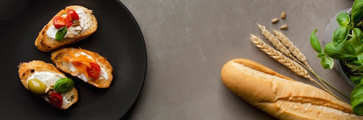 Foto gratuito desayuno saludable pan baguette francés