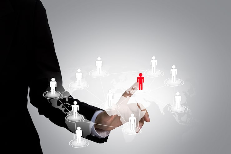 Foto gratuito ejecutivo tocando un icono en la red social