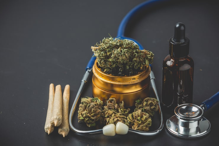 Photo Gratis ganja medis dari dekat, putik dan lintingan ganja