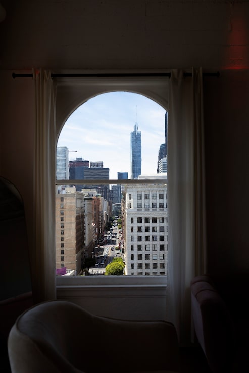 Foto gratuito hermosa ventana vista de la ciudad