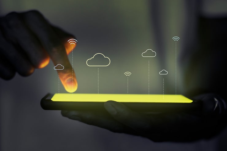 Photo Gratis layar proyektor hologram dengan teknologi sistem cloud