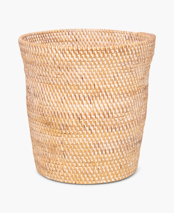 Foto gratuito maceta de planta de interior ecológica de cesta tejida