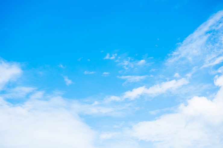 Foto gratuito nube blanca en el cielo azul