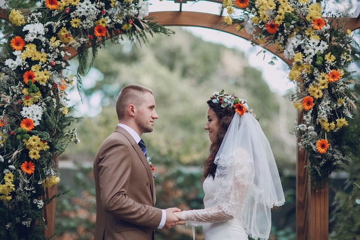 Photo Gratis pasangan di altar