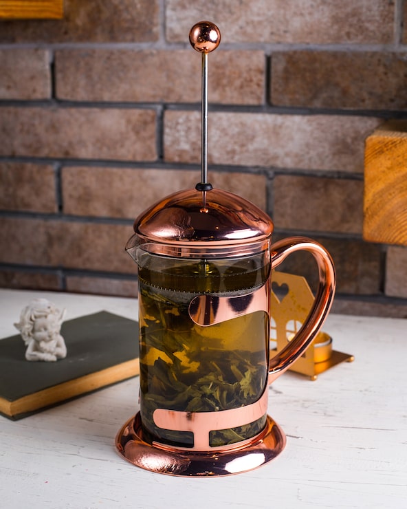Foto gratuito té verde sobre la mesa