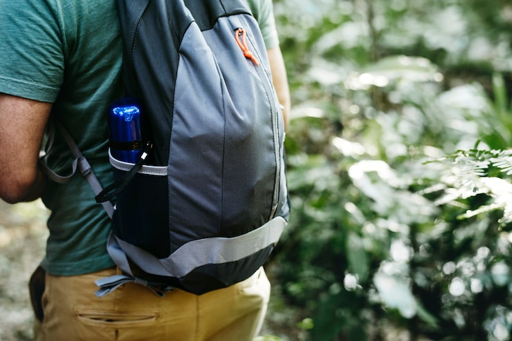 Foto gratuito trekking hombre