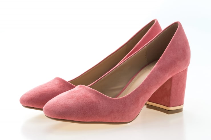 Foto gratuito zapatos de tacón alto