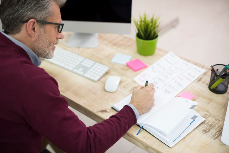 Foto gratuito alcune note importanti devono essere scritte