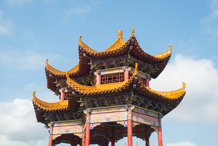 Foto gratuito architettura orientale con lo sfondo del cielo