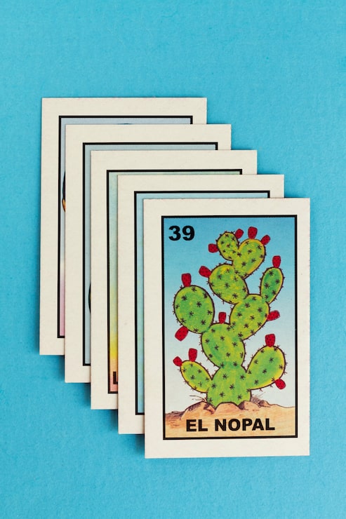 Foto gratuito gioco di carte tradizionale messicano