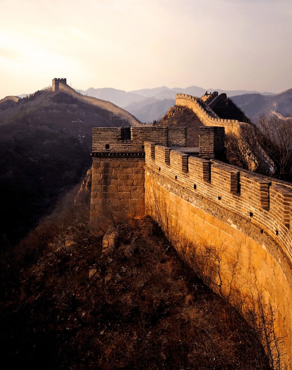 Foto gratuito la grande muraglia cinese all'alba, badaling, vicino a pechino.