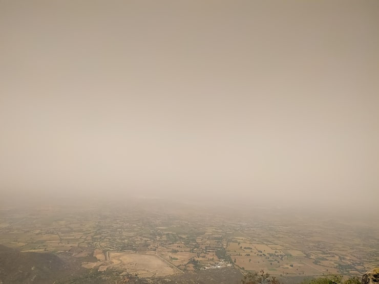 Photo pemandangan lanskap indah yang diambil dari puncak gunung