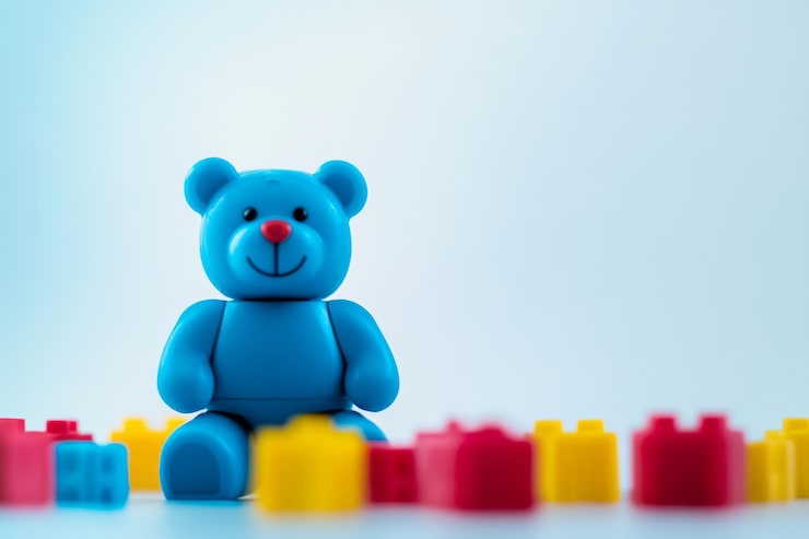 Foto grátis um brinquedo infantil com um espaço de cópia