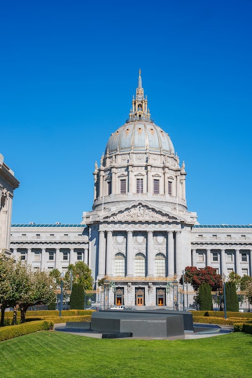 Foto ayuntamiento de san francisco con arquitectura de bellas artes y cúpula