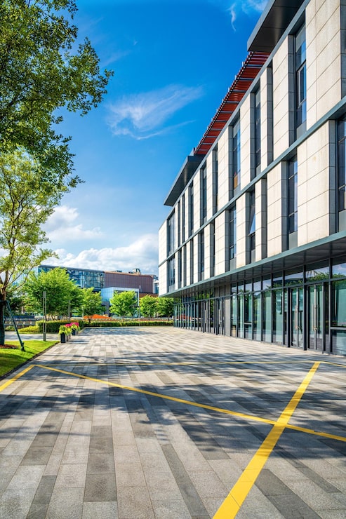 Foto edificios comerciales urbanos modernos vacíos