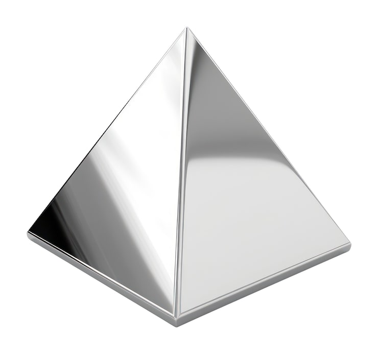 Foto pirámide metálica renderizada en 3d sobre fondo blanco