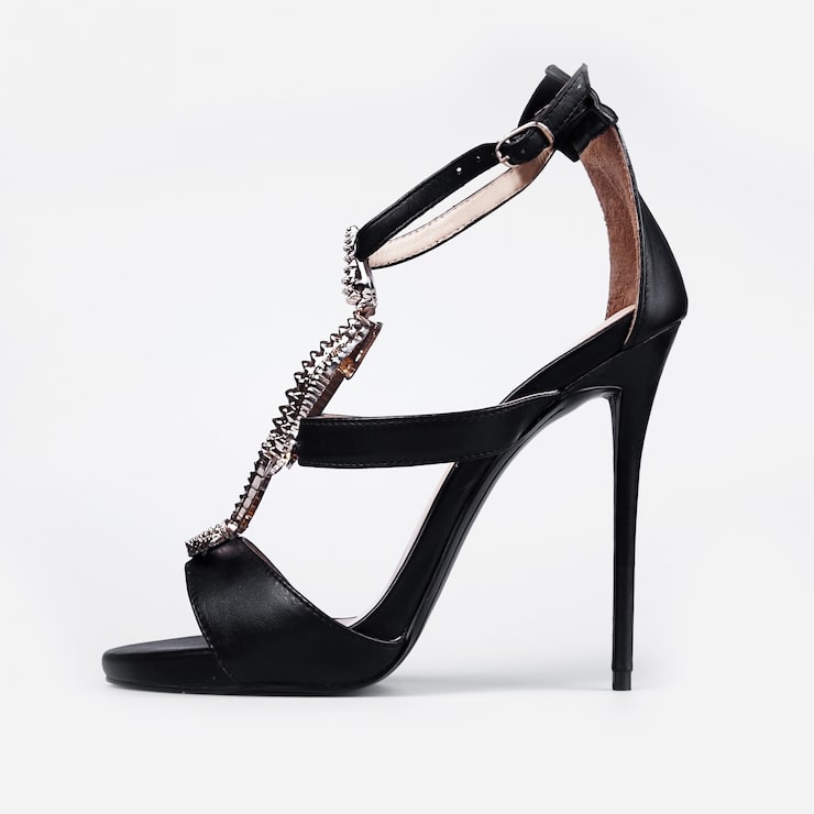 Foto zapatos negros femeninos