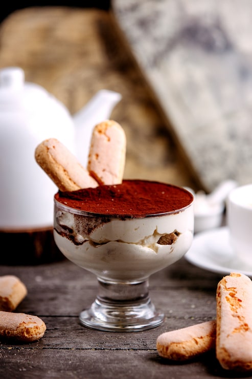 Gratis Bild krämig dessert toppad med kakor