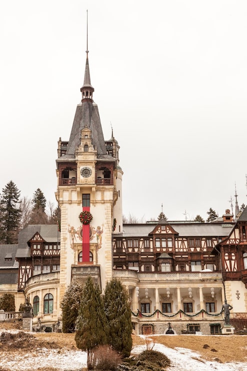 Gratis Bild peles slott i sinaia, rumänien. medeltida slott