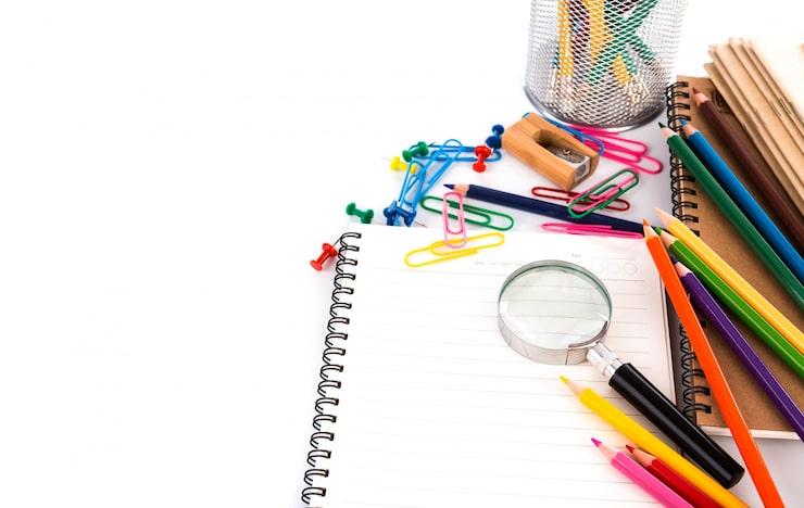 Gratis Bild skolmaterial isolerat på vit bakgrund