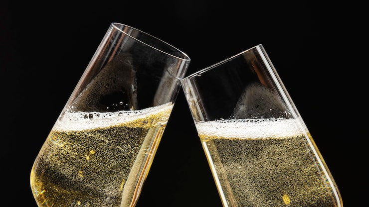 Gratis Bild två festliga champagneglas firar