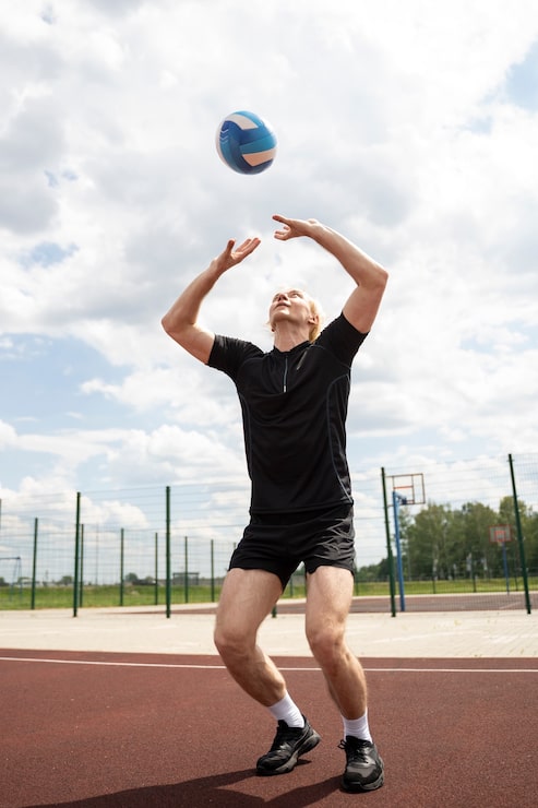 Gratis Bild ung volleybollspelare på planen