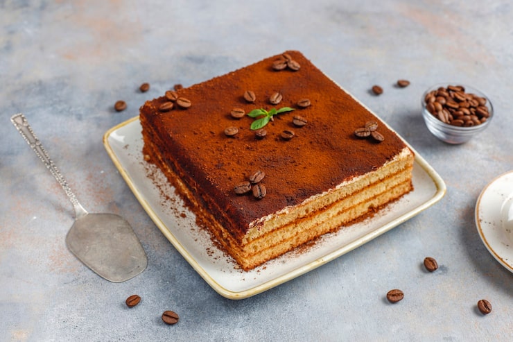 Gratis Bild välsmakande hemgjord tiramisu tårta.