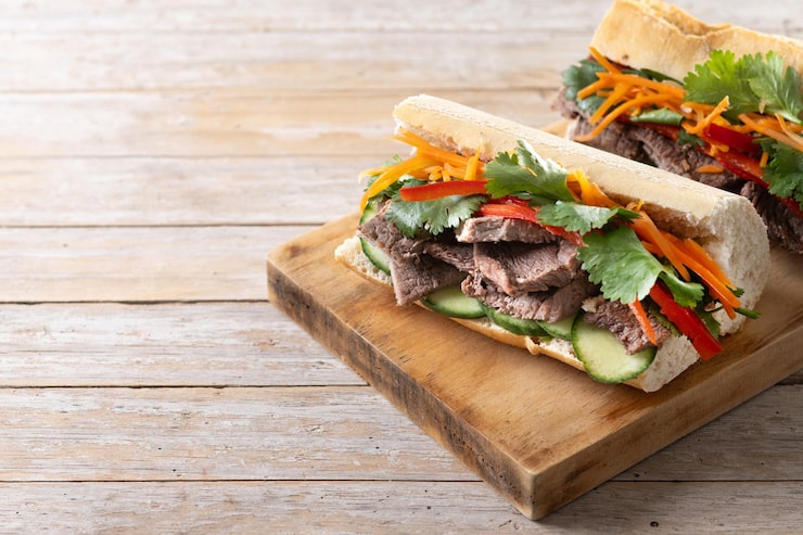 Miễn phí Photo bánh mì việt nam trên bàn gỗ