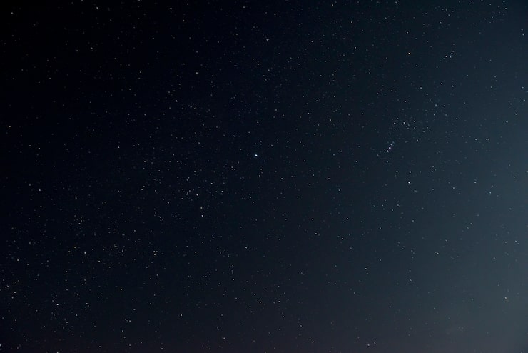Photo gratuit beau ciel nocturne avec des étoiles brillantes