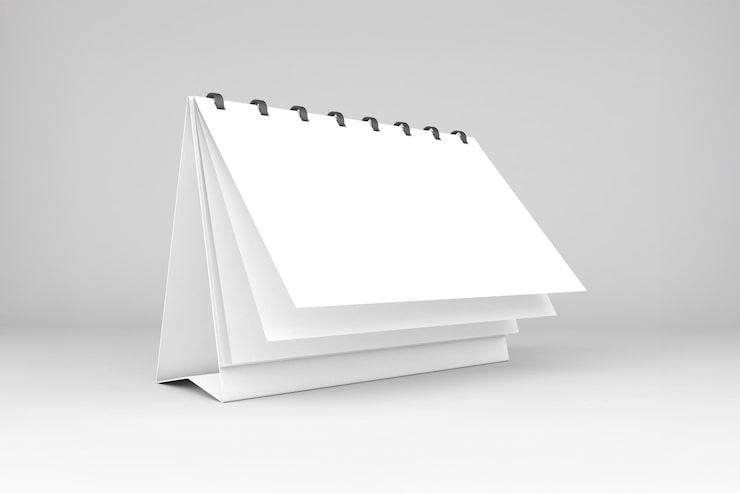Photo gratuit calendrier de bureau vide avec des pages blanches