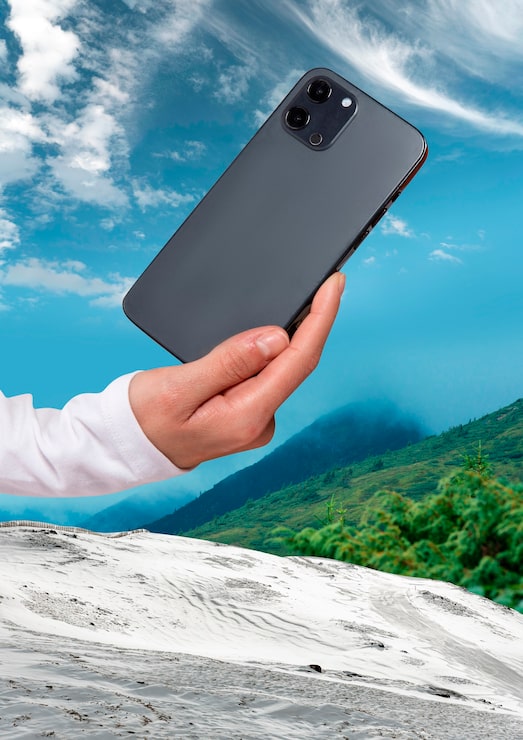 Photo gratuit smartphone dans le concept de la nature