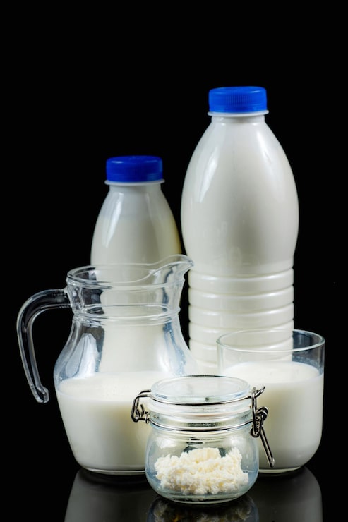 Photo boissons laitières probiotiques fermentées bouteilles de kéfir