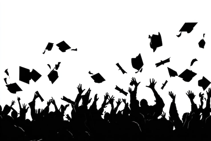 Bild silhuett av en examensfirande folkmassa med flygande studentmössor