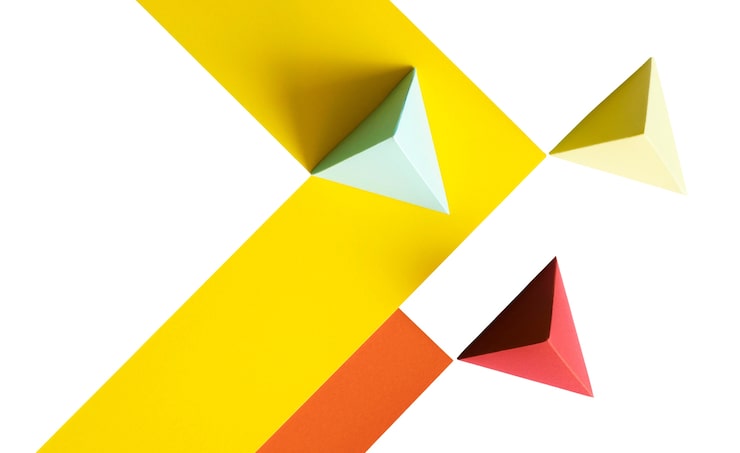 Gratis PSD abstracte papieren objecten geïsoleerd op een witte achtergrond