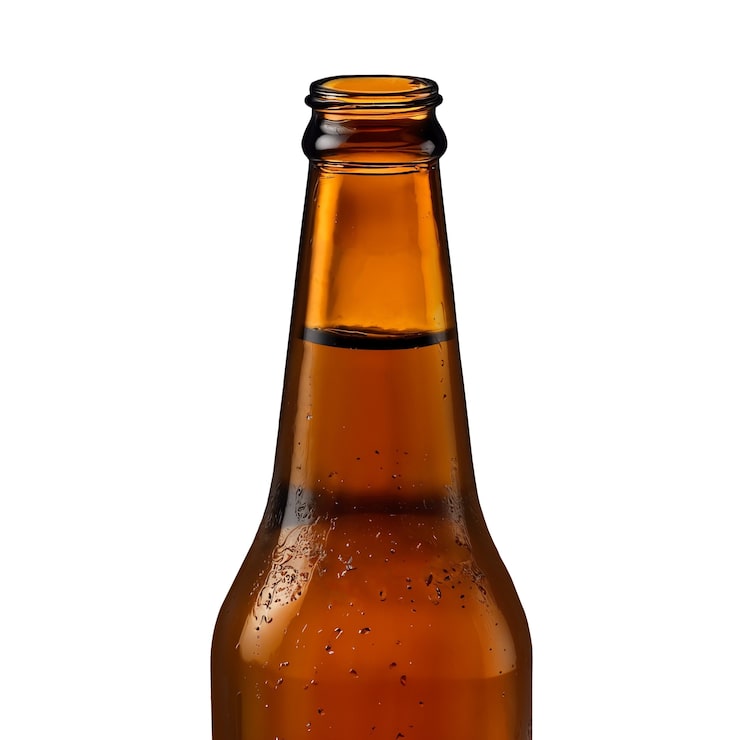 PSD grátis close-up em cerveja isolada