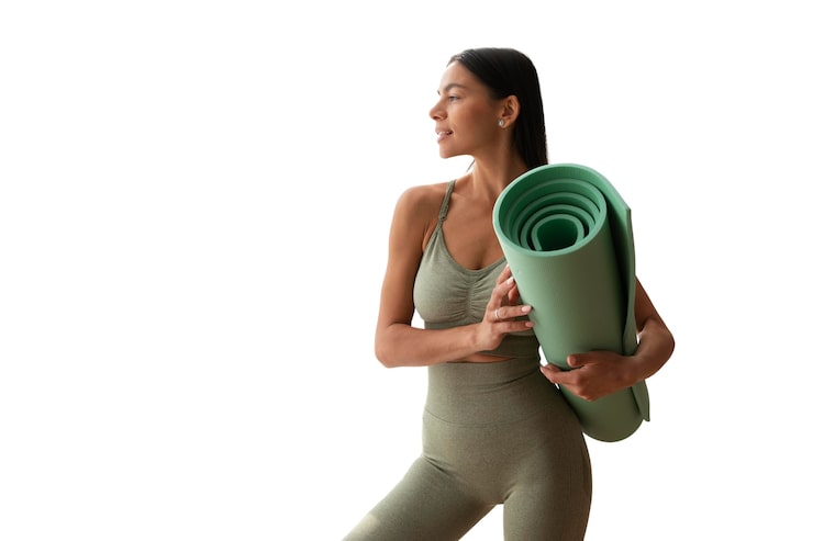 Ücretsiz PSD matı ile kadın yoga eğitmeni portresi