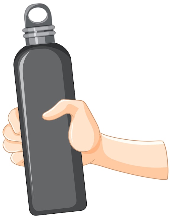 Vector gratuito la mano sostiene una botella de agua negra