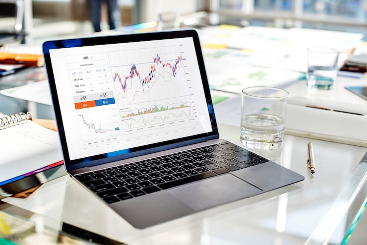 Gratis Foto grafisch van de activiteiten van de de gegevensanalyses van de investeringsbeurs