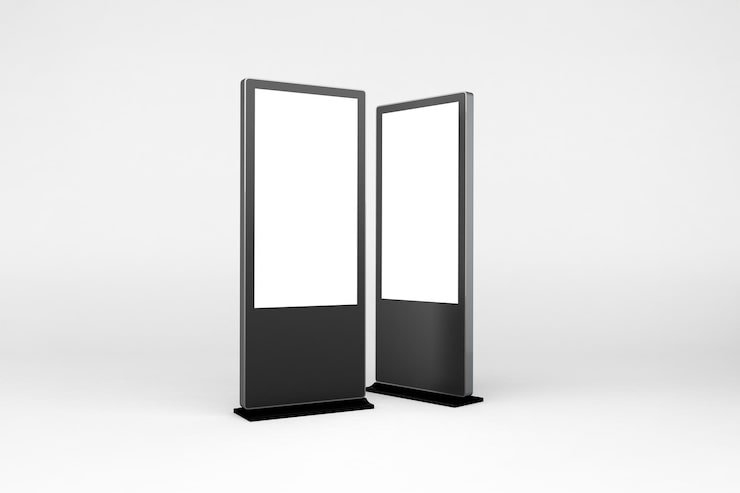 Gratis Foto twee digitale reclame-displayen met lege schermen op een witte achtergrond