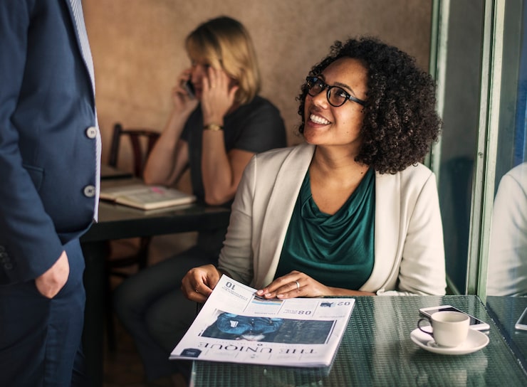Gratis Foto zakelijke partners bijeen in een café